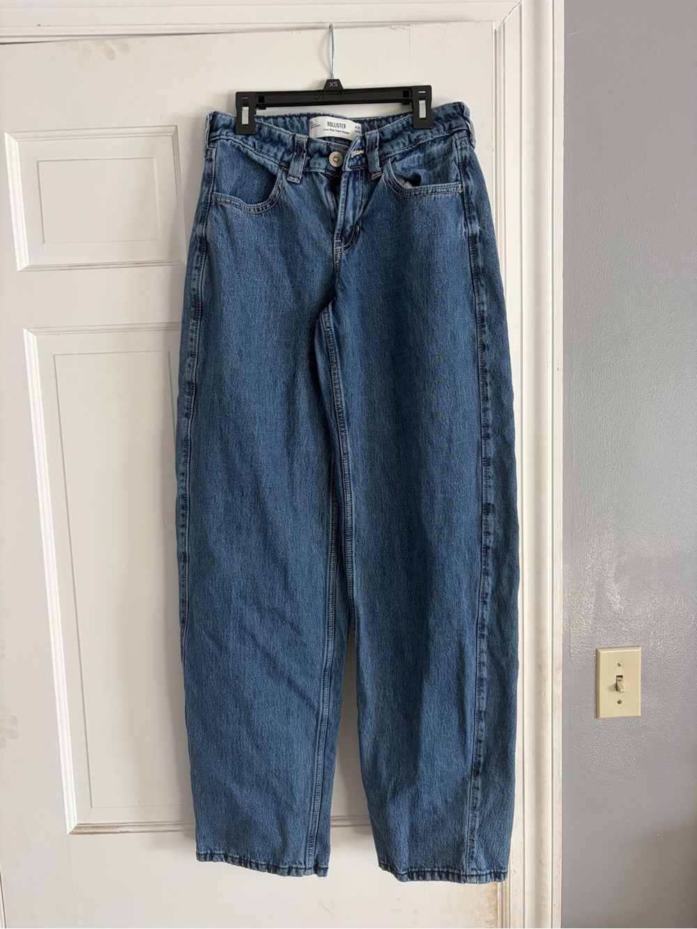 Hollister Low Rise Barrel Jean- 00 Long